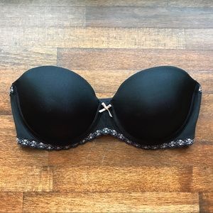 b.tempt’d Strapless Push-Up Bra 30D